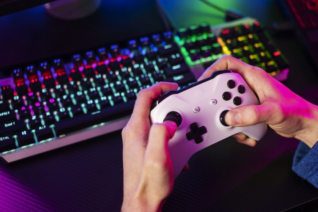 high-angaminggle-hands-holding-controller Video Game Addiction Lawsuit